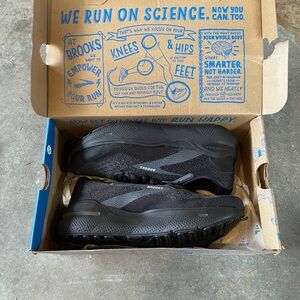 Brooks Ghost Max Running Shoes